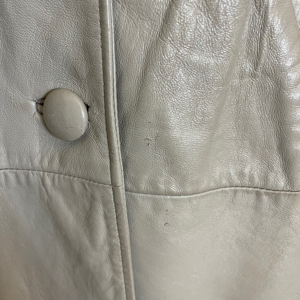 Gorgeous vintage leather and fur coat trench - Picture 9 of 16